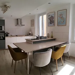 Appartement La Provence Vous Attend***!!! - 1er Etage, Digne-les-Bains
